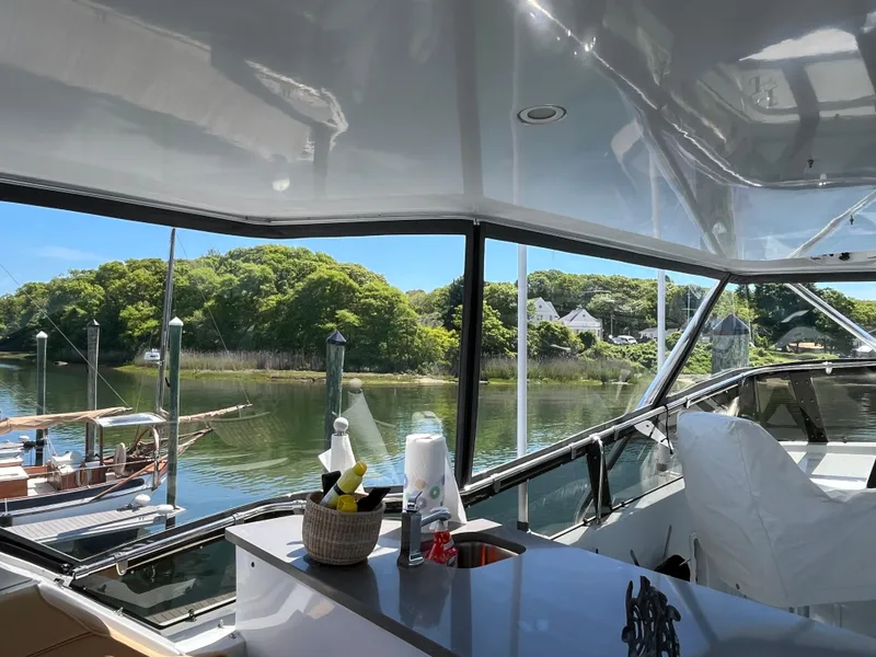 Slide: The Image of Hatteras 74 Sport Deck Motor Yacht 1999 - 144