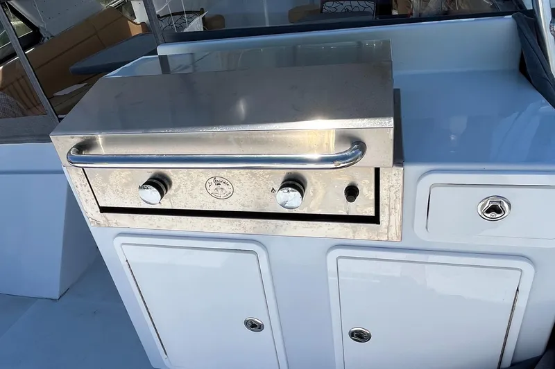 Slide: The Image of Hatteras 74 Sport Deck Motor Yacht 1999 - 148