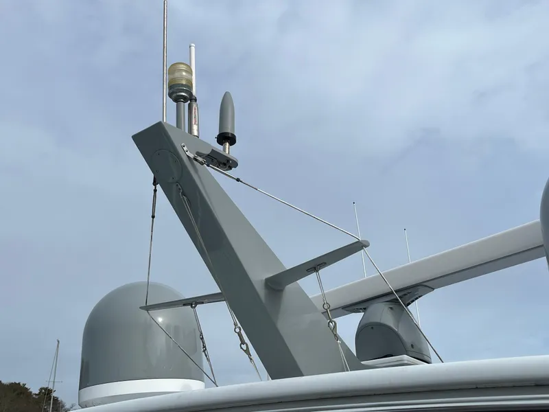 Slide: The Image of Hatteras 74 Sport Deck Motor Yacht 1999 - 150