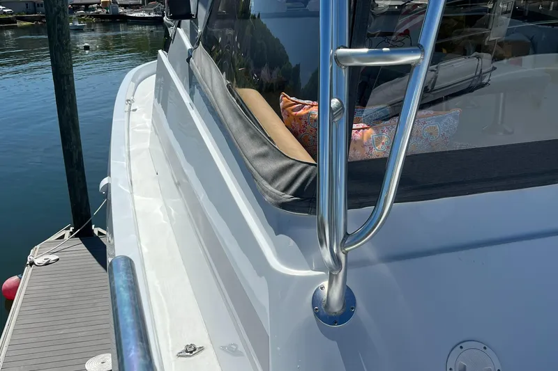 Slide: The Image of Hatteras 74 Sport Deck Motor Yacht 1999 - 152