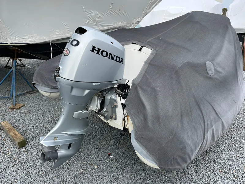 Slide: The Image of Hatteras 74 Sport Deck Motor Yacht 1999 - 177