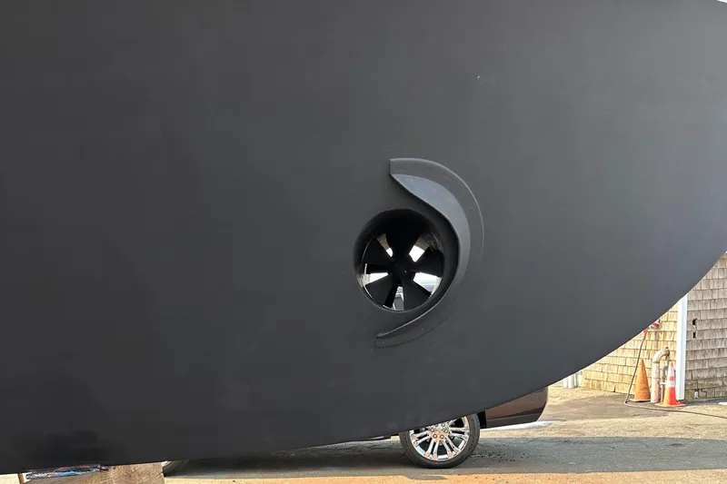 Slide: The Image of Hatteras 74 Sport Deck Motor Yacht 1999 - 180