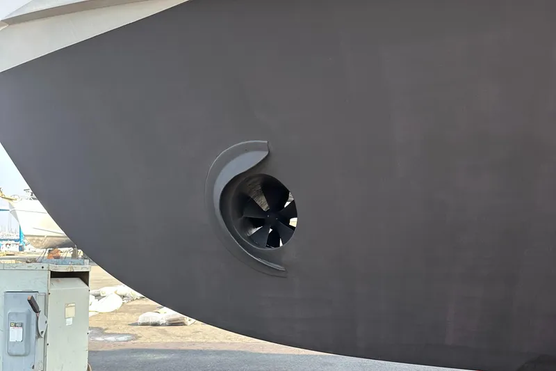 Slide: The Image of Hatteras 74 Sport Deck Motor Yacht 1999 - 181