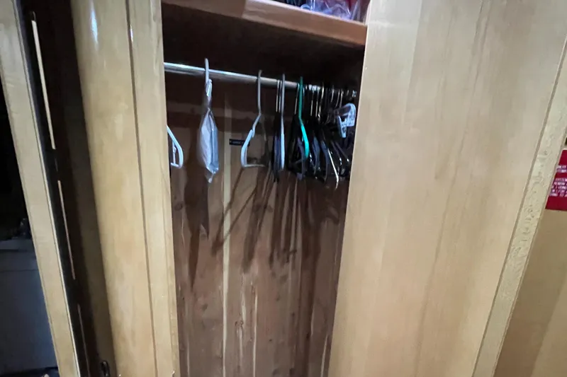 Slide: The Image of Hatteras 74 Sport Deck Motor Yacht 1999 - 82