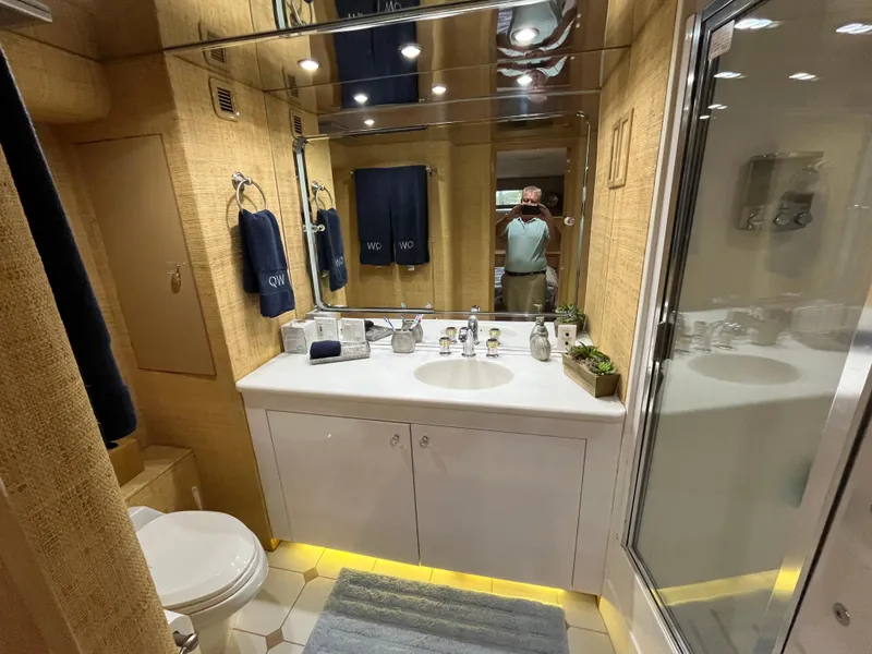 Slide: The Image of Hatteras 74 Sport Deck Motor Yacht 1999 - 84