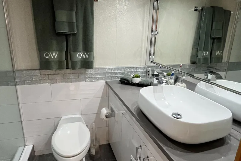 Slide: The Image of Hatteras 74 Sport Deck Motor Yacht 1999 - 98