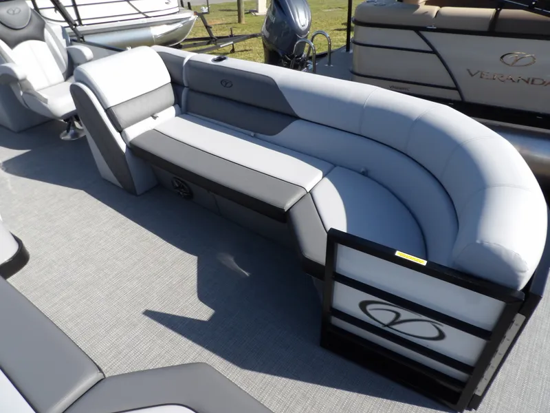 Slide: The Image of Veranda Vista Sport 22 2025 - 7