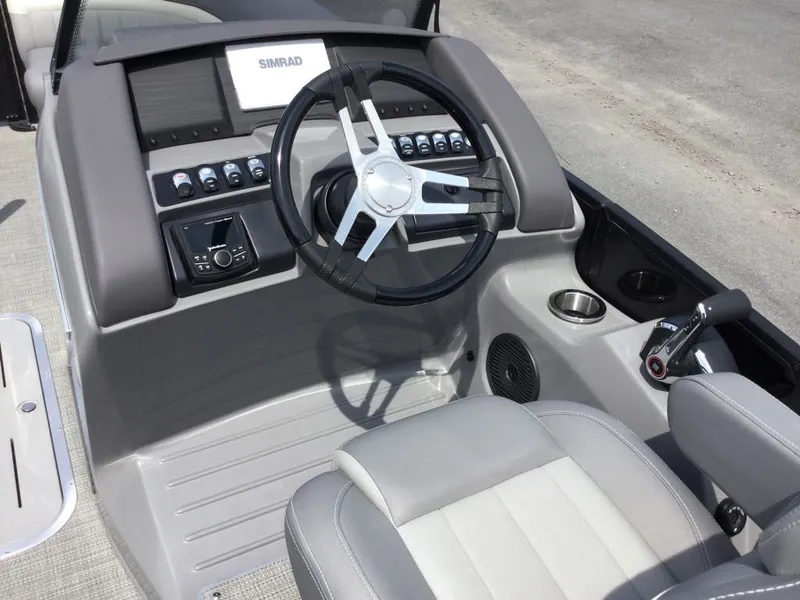 Slide: The Image of Bennington 23LXSFB ESP 2024 - 17