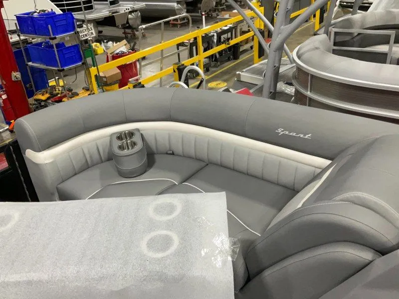 Slide: The Image of Bennington 23LXSFB ESP 2024 - 26