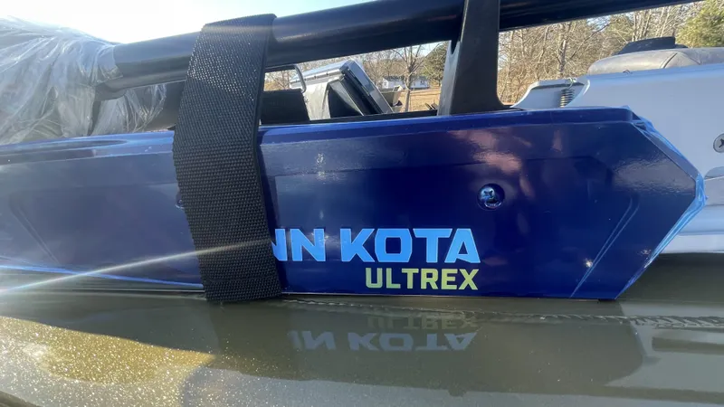 Slide: The Image of Avid 18XC Crappie 2024 - 21