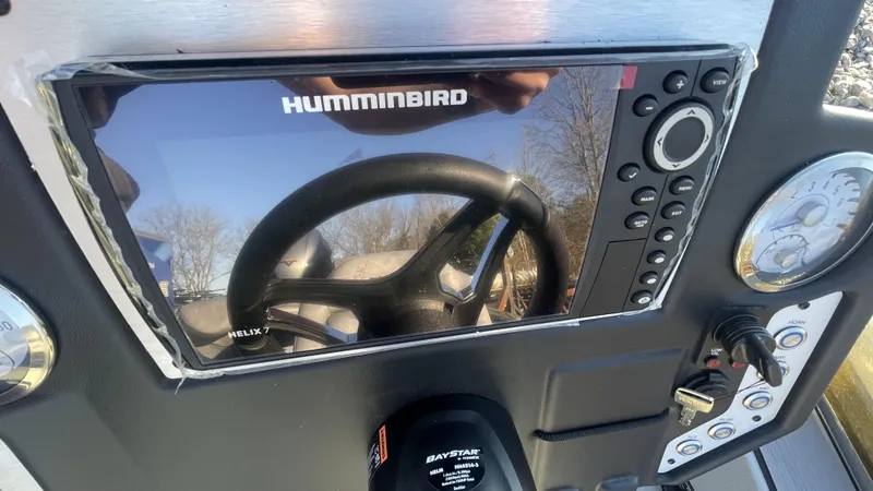 Slide: The Image of Avid 18XC Crappie 2024 - 26