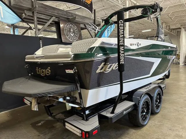 Slide: The Image of Tigé 22RZX 2024 - 4