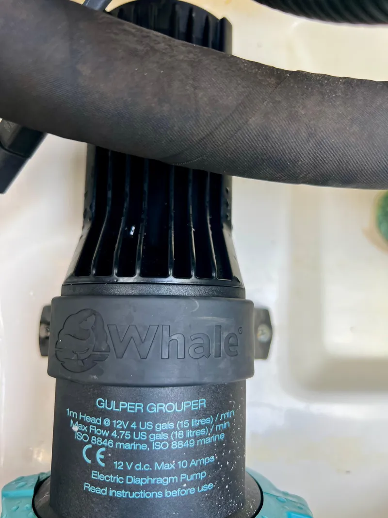 Slide: The Image of Boston Whaler 250 Outrage 2015 - 50