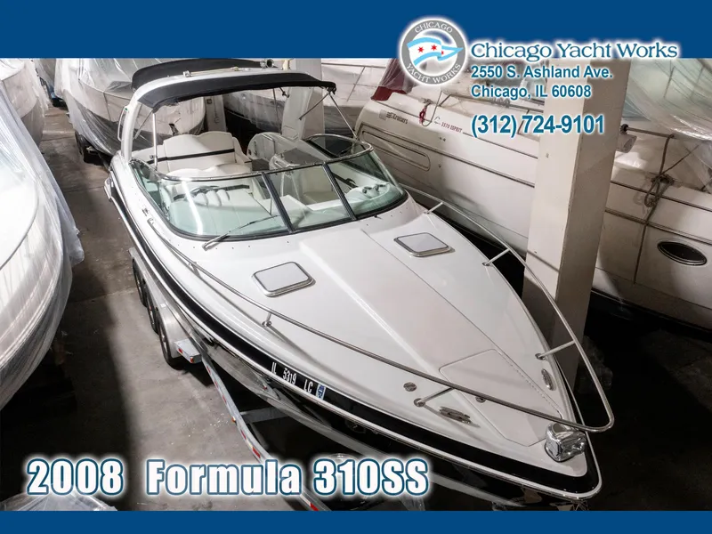 The Image of 2008 Formula 310 Sun Sport boat at Chicago Yacht Works showroom. - 0
