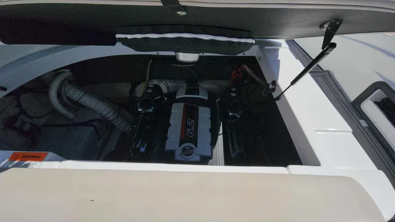 Slide: The Image of Rinker QX 26 2018 - 57