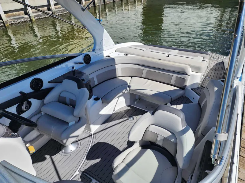 Slide: The Image of Rinker QX 26 2018 - 60