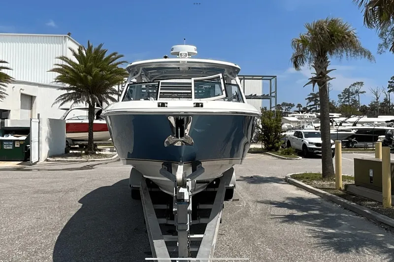 Slide: The Image of Boston Whaler 320 Vantage 2024 - 2