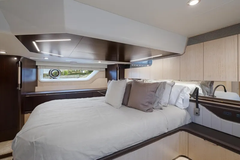 Slide: The Image of Image 84 - 83