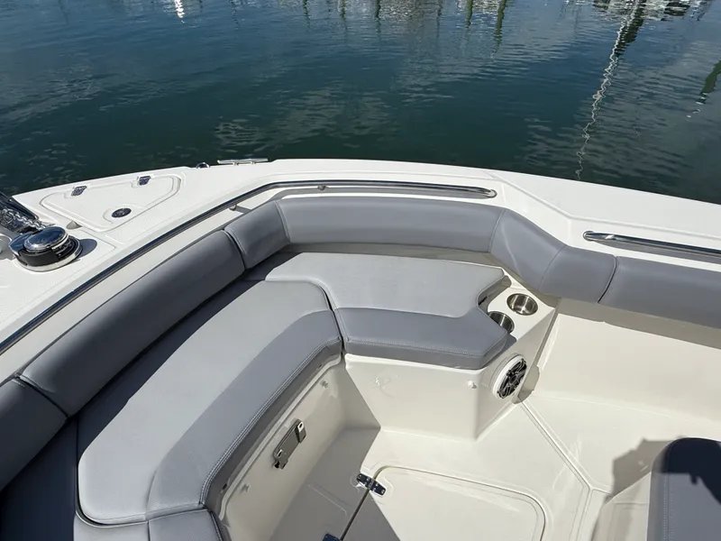 Slide: The Image of Boston Whaler 250 Outrage 2027 - 25