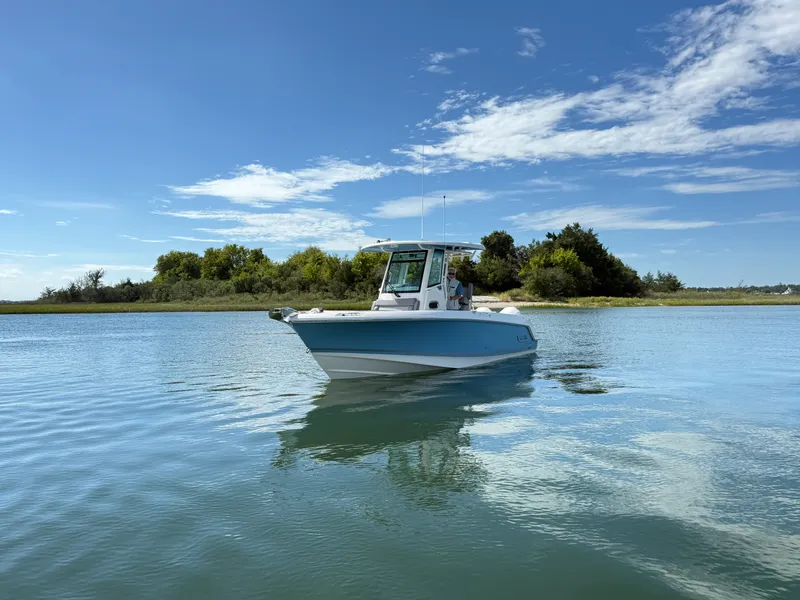 Slide: The Image of Boston Whaler 250 Outrage 2027 - 3