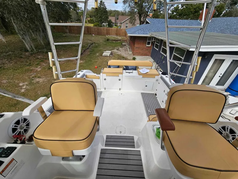 Slide: The Image of Century 3200 Walk-Around 2001 - 106