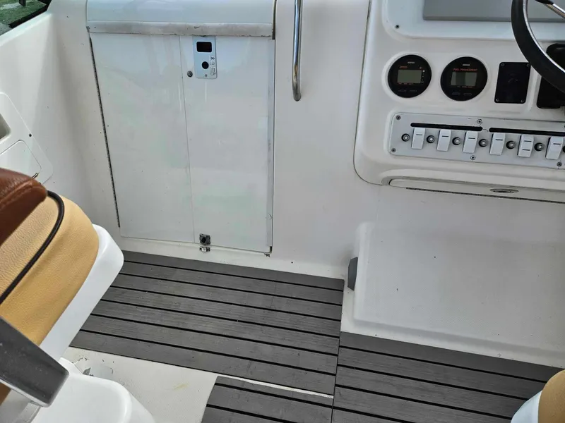 Slide: The Image of Century 3200 Walk-Around 2001 - 120