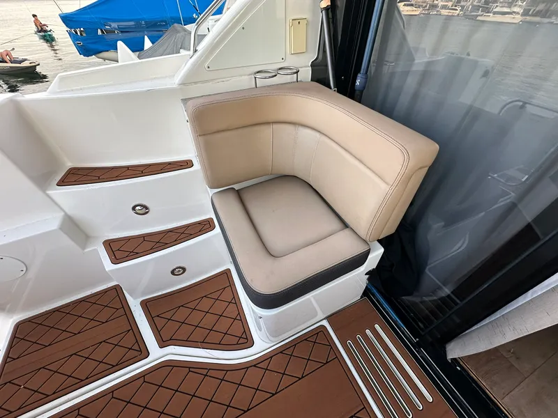 Slide: The Image of Sea Ray SUNDANCER 400 2017 - 47