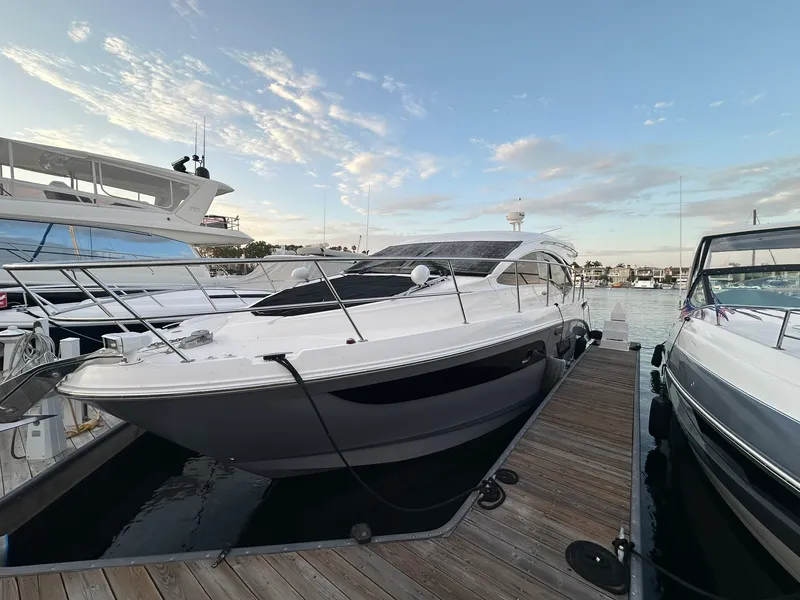 Slide: The Image of Sea Ray SUNDANCER 400 2017 - 39