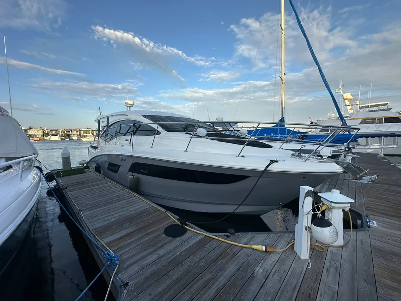 The Image of Sea Ray SUNDANCER 400 2017 - undefined