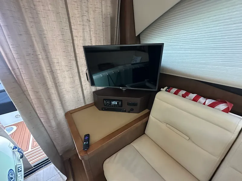 Slide: The Image of Sea Ray SUNDANCER 400 2017 - 14