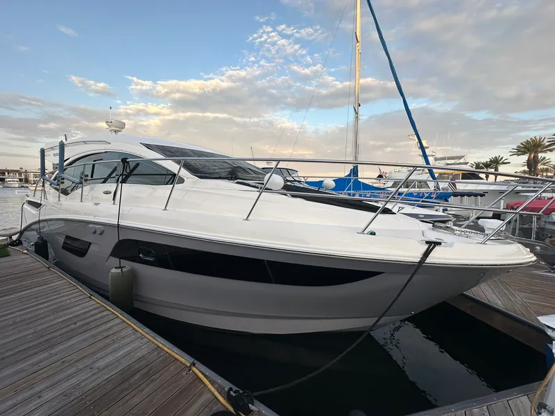 Slide: The Image of Sea Ray SUNDANCER 400 2017 - 40