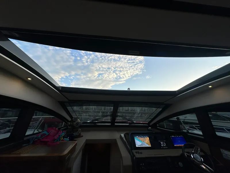 Slide: The Image of Sea Ray SUNDANCER 400 2017 - 46