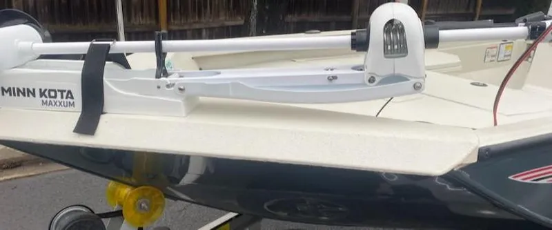 Slide: The Image of 2024 Ranger RB190 boat with Minn Kota Maxxum trolling motor. - 13