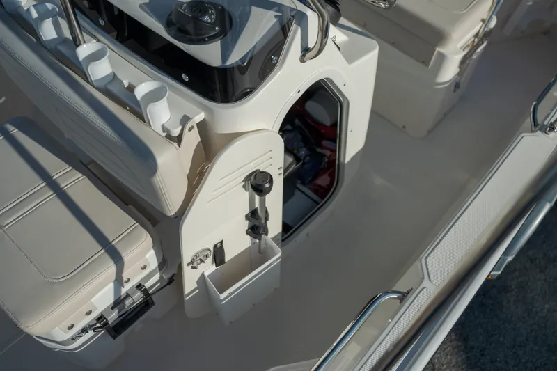 Slide: The Image of Boston Whaler 150 Montauk 2027 - 13