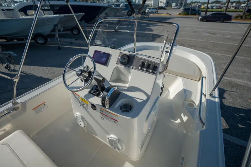 Slide: The Image of Boston Whaler 150 Montauk 2027 - 14