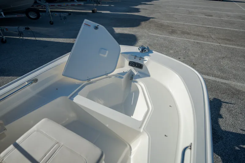 Slide: The Image of Boston Whaler 150 Montauk 2027 - 10