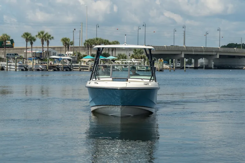 Slide: The Image of Boston Whaler 240 Vantage 2027 - 6
