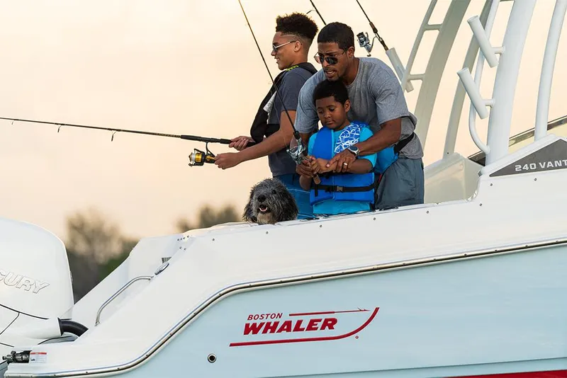 Slide: The Image of Boston Whaler 240 Vantage 2027 - 61