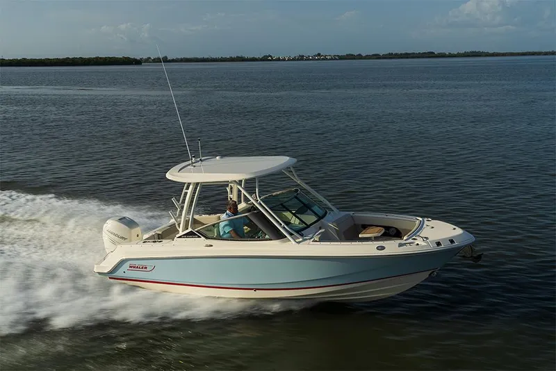Slide: The Image of Boston Whaler 240 Vantage 2027 - 21
