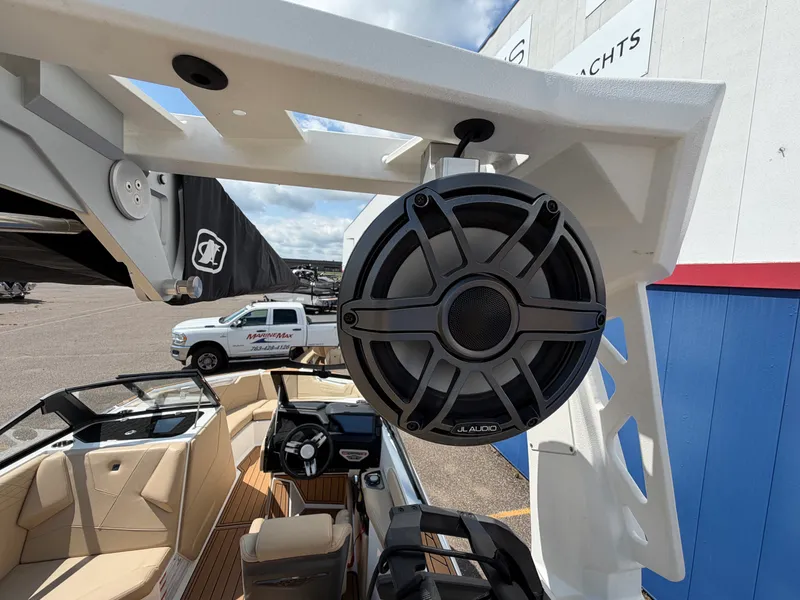 Slide: The Image of Nautique S21 Super Air 2023 - 17