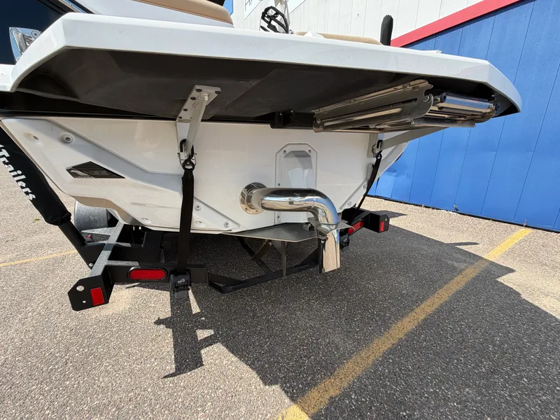 Slide: The Image of Nautique S21 Super Air 2023 - 6