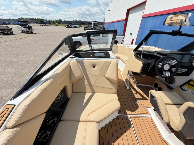 Slide: The Image of Nautique S21 Super Air 2023 - 29