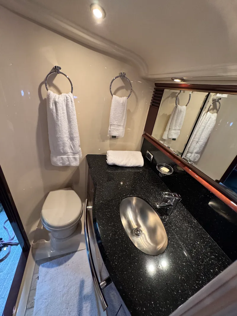 Slide: The Image of Sea Ray 520 SUNDANCER 2009 - 18