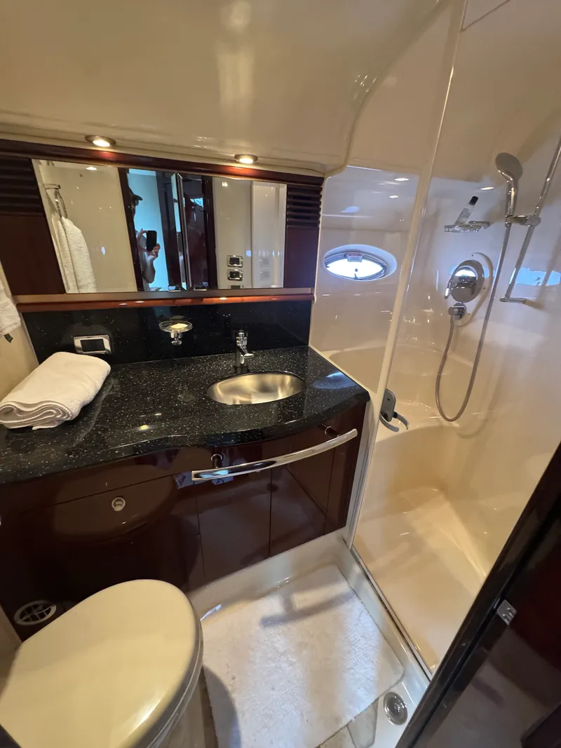 Slide: The Image of Sea Ray 520 SUNDANCER 2009 - 17