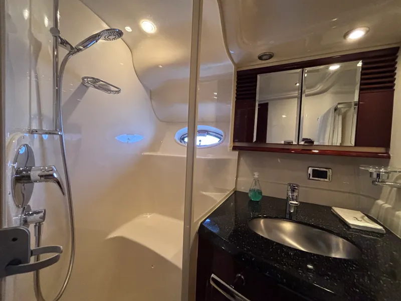 Slide: The Image of Sea Ray 520 SUNDANCER 2009 - 27