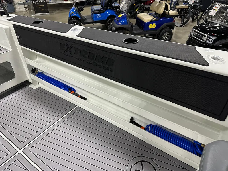 Slide: The Image of Gull with Flush Mount Rod Hodlers  - 8