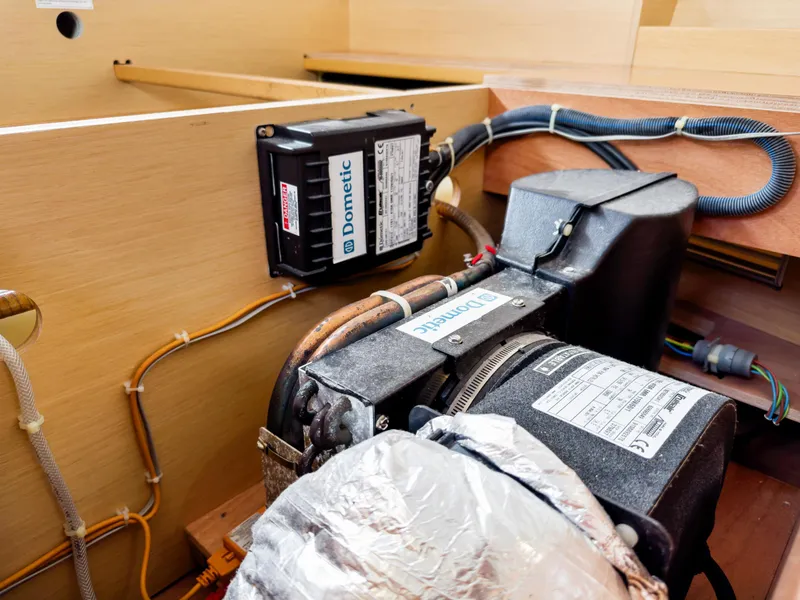 Slide: The Image of Lagoon 42 2018 - 101