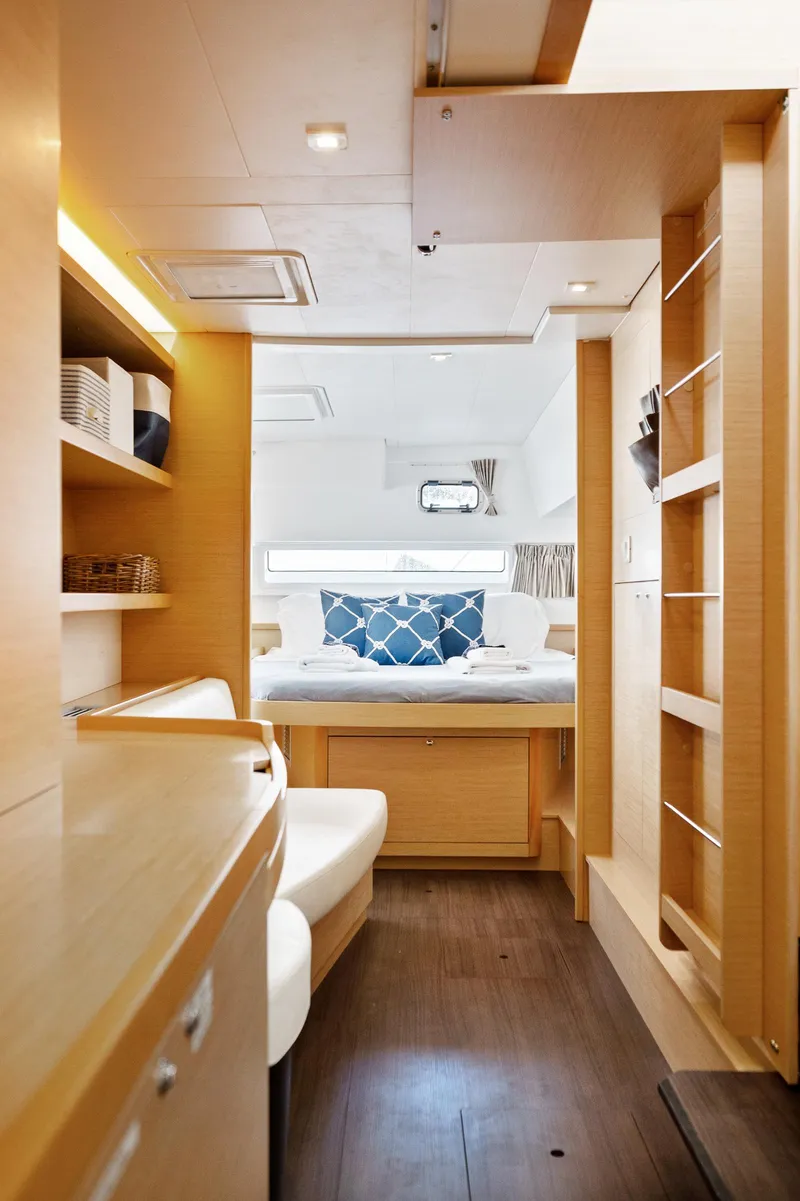 Slide: The Image of Lagoon 42 2018 - 65