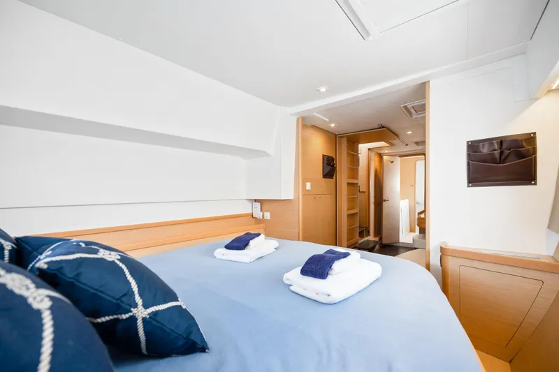 Slide: The Image of Lagoon 42 2018 - 70