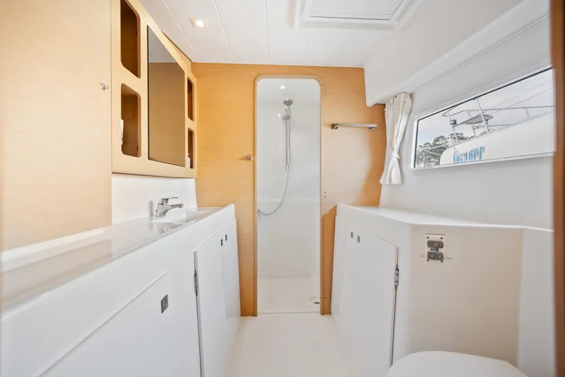 Slide: The Image of Lagoon 42 2018 - 71